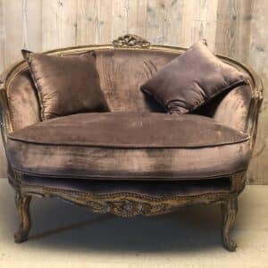 Love sofa