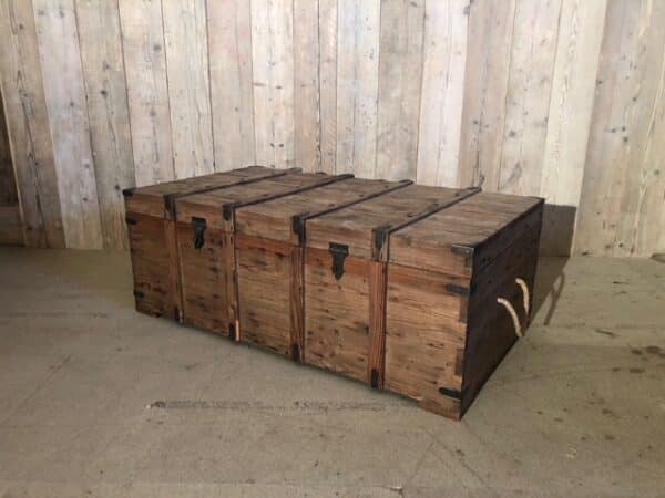 Large Chest coffee table