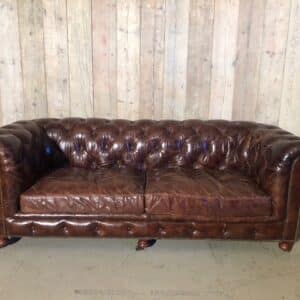 Leather 3-seater Chesterfield